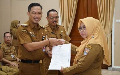 Bupati Cilacap Serahkan SK Penugasan 44 Kepala SD Negeri, Dorong Peningkatan Mutu Pendidikan