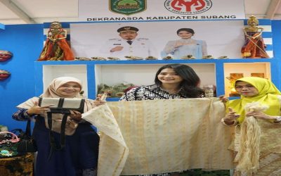 Cilacap UKM Expo 2025: Dekranasda Subang Tampilkan Kain Songket Sieup di Pameran UMKM Cilacap